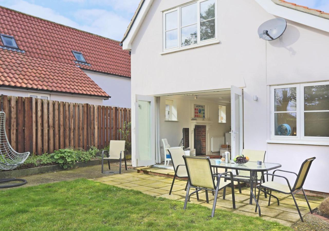 Camomile Cottage Friston Exterior foto